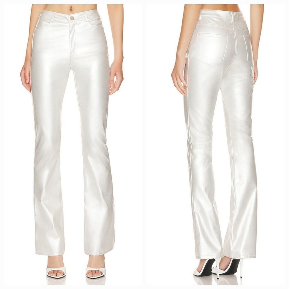 Superdown Shalisa Mid Rise Pant in Silver